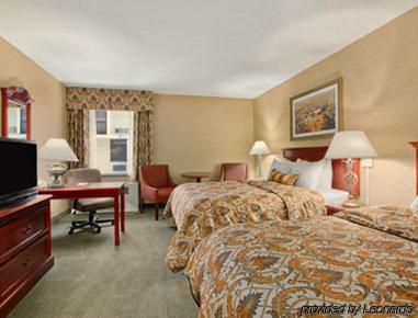 Ramada Plaza Hotel Columbus Extérieur photo